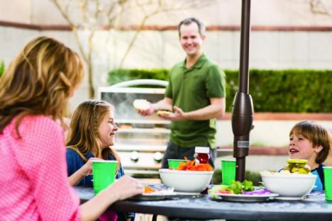 户外烤架和野餐区