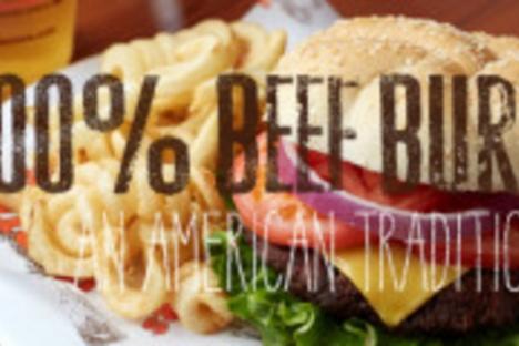 谁不喜欢多汁美味的汉堡呢?猫头鹰餐厅的鸡翅可能是世界闻名的，但我们的汉堡肯定也很出色。点一份，你不会失望的。