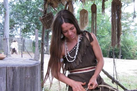 在詹姆斯敦殖民地绳# 039;wedvictor伟德下载s波瓦坦印第安村庄。