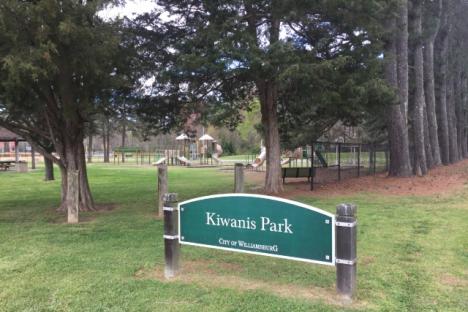 吉瓦尼斯俱乐部公园标志