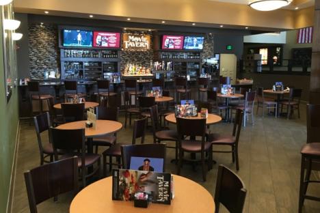 没时间看电影?停下来吃点东西;没有特色的饮料…