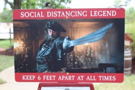 在你的冒险之路上有提醒标志!