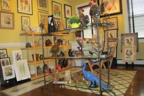 古董,复制打印和南部黑狗画廊提供的陶器