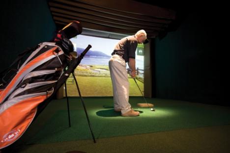 革命高尔夫和格栅