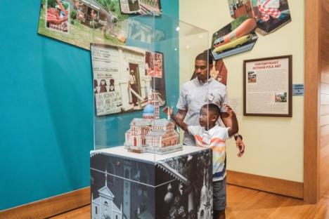 阿比奥尔德里奇洛克菲勒艺术博物馆——人行道上屋顶